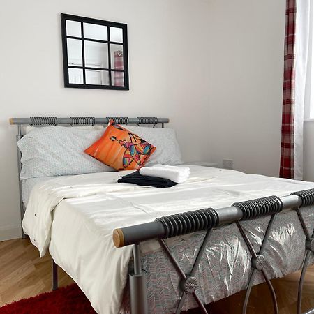 Eldridge Court Apartment Dagenham Kültér fotó